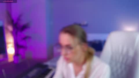 Fay online show from 02-25-25, 12:24