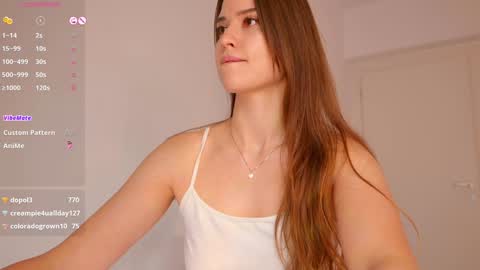 Snapshot of fazeyj chatting on 01-24-25, 01:14 FazeyJ online show from 01-24-25, 01:14