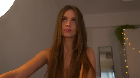 Snapshot of fazeyj chatting on 10-20-25, 06:03 FazeyJ online show from 10-20-25, 06:03