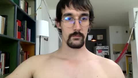 Snapshot of fazzbinderx chatting on 10-22-25, 09:36 fazzbinder online show from 10-22-25, 09:36