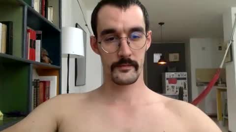 Snapshot of fazzbinderx chatting on 01-10-26, 10:03 fazzbinder online show from 01-10-26, 10:03