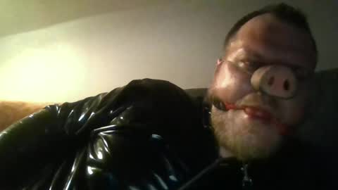 Snapshot of fckcbacc89 chatting on 07-11-26, 03:20 Horny Fat Boy online show from 07-11-26, 03:20