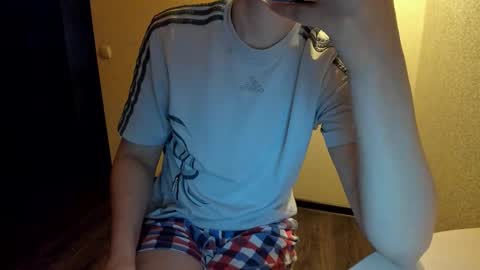 Snapshot of fckmikh chatting on 02-08-26, 05:49 Michael online show from 02-08-26, 05:49