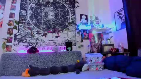 Diva online show from 07-13-26, 02:47