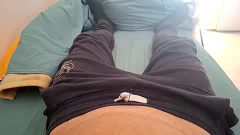 Snapshot of fede2985 chatting on 01-09-25, 08:55 Fede online show from 01-09-25, 08:55