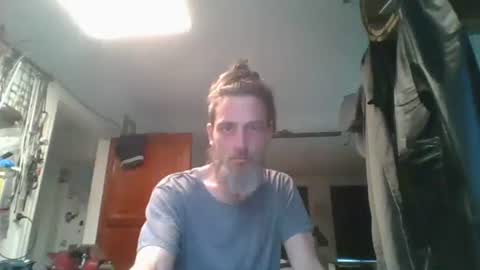 Snapshot of feelfemdom chatting on 09-10-25, 11:21 feelfemdom online show from 09-10-25, 11:21