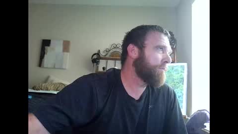 Snapshot of feelgoodnu chatting on 01-06-26, 06:11 PullouProblems online show from 01-06-26, 06:11