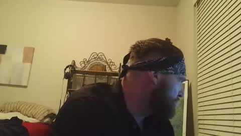 Snapshot of feelgoodnu chatting on 01-12-26, 01:22 PullouProblems online show from 01-12-26, 01:22