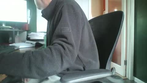 Snapshot of feet_fan69 chatting on 12-06-24, 12:49 John Buck online show from 12-06-24, 12:49