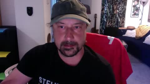 feetkissboy online show from 04-24-26, 05:37