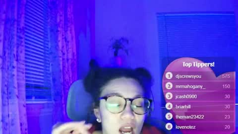 Soley online show from 01-16-25, 06:25