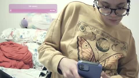 Soley online show from 02-03-25, 02:14