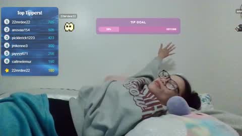 Soley online show from 02-06-25, 04:42