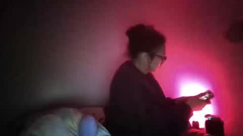 Snapshot of feetnymph chatting on 02-02-26, 02:10 Soley online show from 02-02-26, 02:10