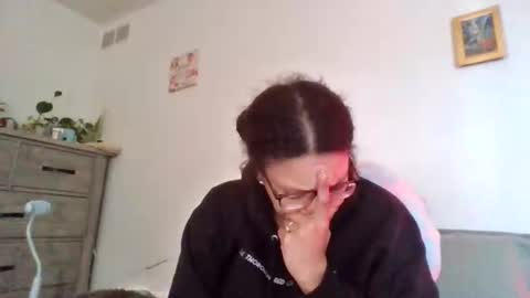 Snapshot of feetnymph chatting on 02-07-26, 08:56 Soley online show from 02-07-26, 08:56