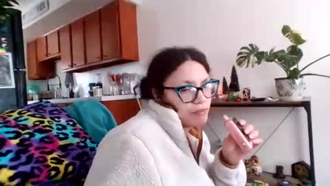 Snapshot of feetnymph chatting on 02-22-26, 06:06 Soley online show from 02-22-26, 06:06