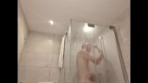 Max online show from 11-05-25, 07:03