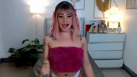 FELLY online show from 12-22-24, 12:07