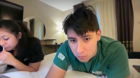 Snapshot of felinasol chatting on 12-19-25, 04:03 FelinaSol online show from 12-19-25, 04:03