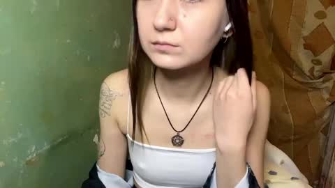 Lola online show from 04-16-26, 09:39