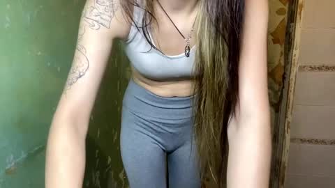 Lola online show from 04-20-26, 09:05