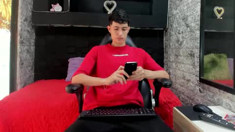 felipe fiire online show from 05-11-26, 02:12