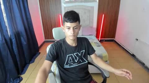 Snapshot of felipe_lopez_ chatting on 05-12-26, 06:38 Felipe lopez online show from 05-12-26, 06:38
