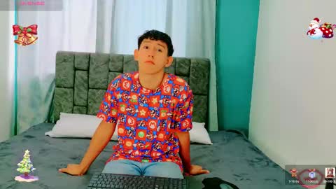 Snapshot of felipehotgonzalez chatting on 12-21-25, 01:07 felipehotgonzalez online show from 12-21-25, 01:07