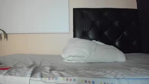 Snapshot of felipereyes28cm chatting on 10-28-25, 03:10 Felipe online show from 10-28-25, 03:10