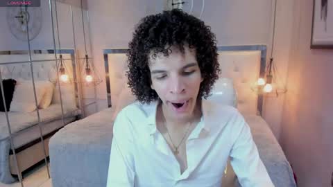 Snapshot of felix_haze chatting on 06-04-26, 05:30 FELIPE online show from 06-04-26, 05:30