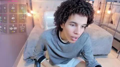 Snapshot of felix_haze chatting on 06-18-26, 05:28 FELIPE online show from 06-18-26, 05:28