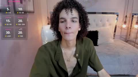 Snapshot of felix_haze chatting on 06-21-26, 05:37 FELIPE online show from 06-21-26, 05:37