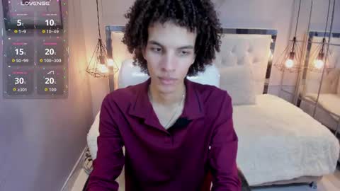 Snapshot of felix_haze chatting on 06-25-26, 05:28 FELIPE online show from 06-25-26, 05:28