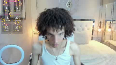 Snapshot of felix_haze chatting on 06-28-26, 05:30 FELIPE online show from 06-28-26, 05:30