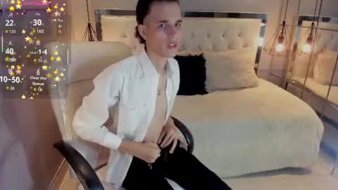 Snapshot of felix_haze chatting on 07-07-26, 06:01 FELIPE online show from 07-07-26, 06:01