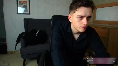 Snapshot of felixstark chatting on 12-17-25, 05:24 FelixStark online show from 12-17-25, 05:24