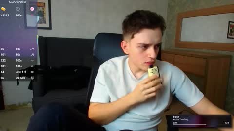 Snapshot of felixstark chatting on 12-18-25, 05:35 FelixStark online show from 12-18-25, 05:35