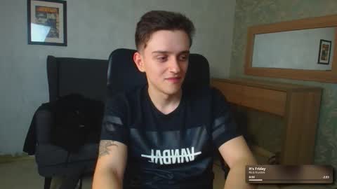 Snapshot of felixstark chatting on 12-19-25, 05:42 FelixStark online show from 12-19-25, 05:42