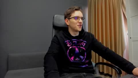 Snapshot of felixstark chatting on 03-09-26, 05:44 FelixStark online show from 03-09-26, 05:44