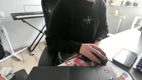 Snapshot of fem_alice_louis_dom chatting on 04-04-26, 09:40 fem_alice_louis_dom online show from 04-04-26, 09:40