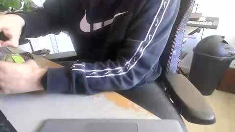Snapshot of fem_alice_louis_dom chatting on 04-30-26, 07:58 fem_alice_louis_dom online show from 04-30-26, 07:58