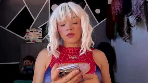 Snapshot of fem_boy6 chatting on 11-02-25, 08:22 fem_boy6 online show from 11-02-25, 08:22