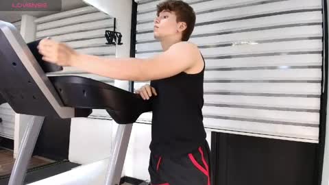 Snapshot of femboy_max chatting on 05-15-26, 12:23 Femboy Max online show from 05-15-26, 12:23
