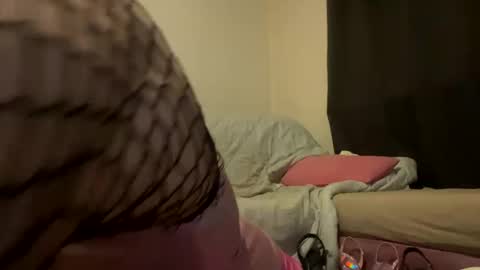 Snapshot of femboyhorse chatting on 01-05-25, 11:01 Femboyhorse online show from 01-05-25, 11:01