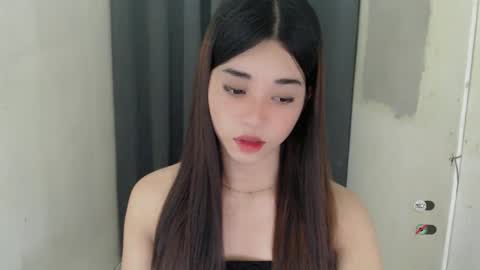 Snapshot of femylove chatting on 01-25-25, 12:59 YOUR BEAUTIFUL ASIANFHEMY online show from 01-25-25, 12:59