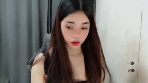 Snapshot of femylove chatting on 01-25-25, 07:07 YOUR BEAUTIFUL ASIANFHEMY online show from 01-25-25, 07:07