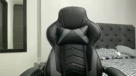 Snapshot of fenix_golden17 chatting on 11-16-25, 03:12 Fenix Golden17 ---- Every night after 2200 time Colombia online show from 11-16-25, 03:12