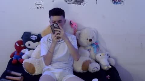 Snapshot of fenixx_777 chatting on 02-19-25, 02:23 Fenixx 777 online show from 02-19-25, 02:23