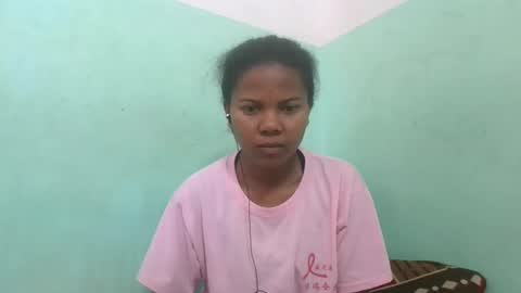 Snapshot of fenou122745 chatting on 11-27-25, 06:48 fenou122745 online show from 11-27-25, 06:48