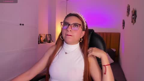 Snapshot of fer_angel_ chatting on 01-11-25, 01:11 Fernanda online show from 01-11-25, 01:11